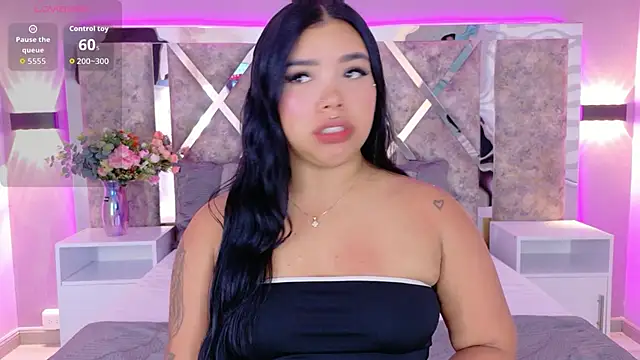 Snapshot of MarianaGarciaa__ chatting on March 5, 2026, 6:48 pm MarianaGarciaa online show from March 5, 2026, 6:48 pm