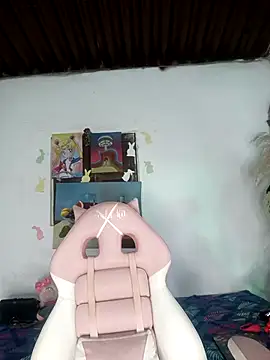 Snapshot of lovely_kitt chatting on April 30, 2026, 3:24 am lovely kitt online show from April 30, 2026, 3:24 am
