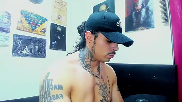 Snapshot of Van_Velckan chatting on June 1, 2026, 1:28 am Van Velckan online show from June 1, 2026, 1:28 am