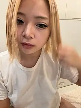 Snapshot of Rei1216xo chatting on November 30, 2025, 3:07 am Rei1216xo online show from November 30, 2025, 3:07 am