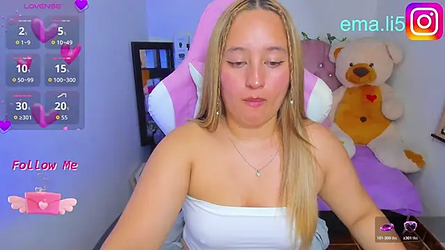 Snapshot of ema_tayy chatting on April 9, 2026, 11:00 pm ema tayy online show from April 9, 2026, 11:00 pm
