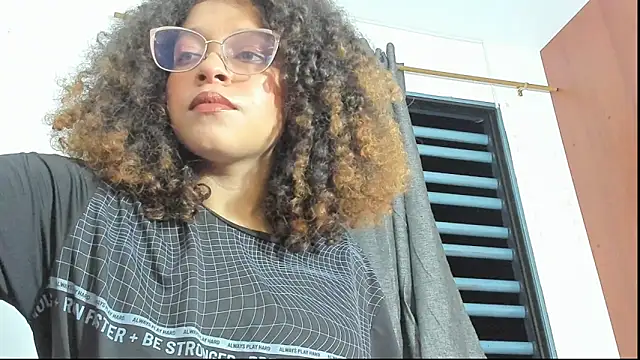 Snapshot of Ada_gales_ chatting on November 25, 2025, 3:07 am Ada gales online show from November 25, 2025, 3:07 am