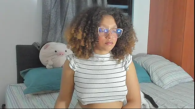 Snapshot of Ada_gales_ chatting on November 15, 2025, 3:21 am Ada gales online show from November 15, 2025, 3:21 am