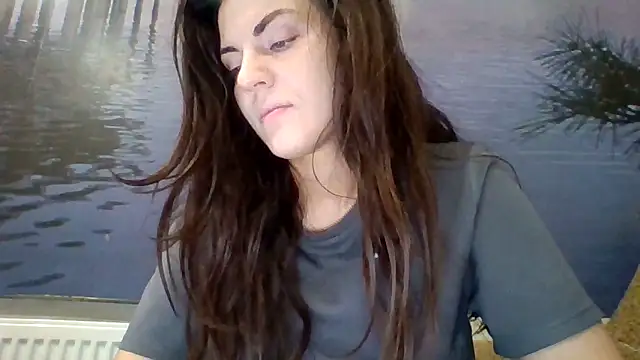 Snapshot of AliceTailor chatting on November 12, 2025, 7:23 am AliceTailor online show from November 12, 2025, 7:23 am