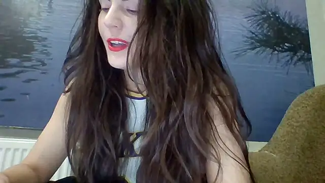 Snapshot of AliceTailor chatting on November 17, 2025, 10:14 pm AliceTailor online show from November 17, 2025, 10:14 pm