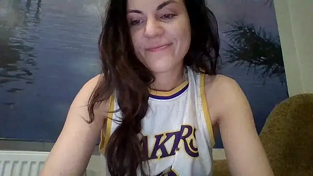 Snapshot of AliceTailor chatting on November 21, 2025, 9:25 pm AliceTailor online show from November 21, 2025, 9:25 pm