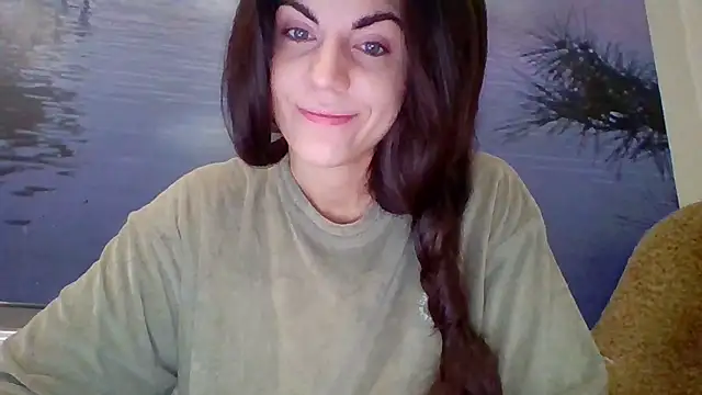 Snapshot of AliceTailor chatting on November 27, 2025, 12:05 pm AliceTailor online show from November 27, 2025, 12:05 pm