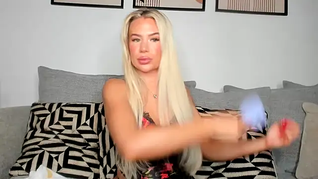 Snapshot of Alexia-Lee chatting on February 21, 2026, 10:23 pm Alexia-Lee online show from February 21, 2026, 10:23 pm