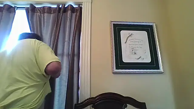 Snapshot of YelpedAverting chatting on November 14, 2025, 8:23 pm YelpedAverting online show from November 14, 2025, 8:23 pm