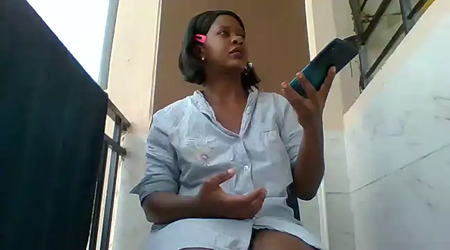 Snapshot of Cookie__dough chatting on March 9, 2025, 12:42 pm Cookie dough online show from March 9, 2025, 12:42 pm