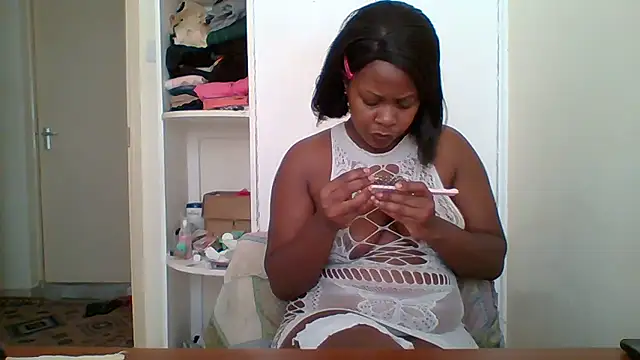 Snapshot of Cookie__dough chatting on January 16, 2026, 5:55 am Cookie dough online show from January 16, 2026, 5:55 am