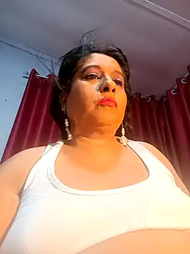 Snapshot of raniofsex02 chatting on October 11, 2025, 7:37 pm raniofsex02 online show from October 11, 2025, 7:37 pm