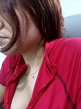 Snapshot of ZUCAAT chatting on January 9, 2026, 3:46 am ZUCAAT online show from January 9, 2026, 3:46 am