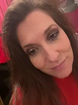 Snapshot of Lwhite1 chatting on March 14, 2025, 12:10 am Lwhite1 online show from March 14, 2025, 12:10 am