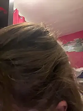 Snapshot of Lwhite1 chatting on October 16, 2025, 10:29 pm Lwhite1 online show from October 16, 2025, 10:29 pm