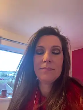 Snapshot of Lwhite1 chatting on March 14, 2025, 5:35 pm Lwhite1 online show from March 14, 2025, 5:35 pm