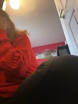 Snapshot of Lwhite1 chatting on October 3, 2025, 3:46 pm Lwhite1 online show from October 3, 2025, 3:46 pm