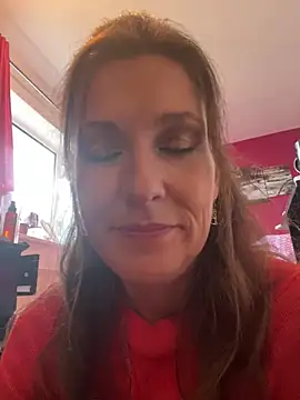 Snapshot of Lwhite1 chatting on September 17, 2025, 3:36 pm Lwhite1 online show from September 17, 2025, 3:36 pm