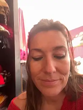 Snapshot of Lwhite1 chatting on September 30, 2025, 3:51 pm Lwhite1 online show from September 30, 2025, 3:51 pm