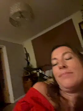 Snapshot of Lwhite1 chatting on September 20, 2025, 11:43 pm Lwhite1 online show from September 20, 2025, 11:43 pm