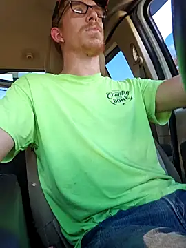 Snapshot of REDHAMMER_ chatting on October 2, 2025, 8:34 pm REDHAMMER online show from October 2, 2025, 8:34 pm