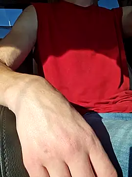 Snapshot of REDHAMMER_ chatting on October 15, 2025, 8:17 pm REDHAMMER online show from October 15, 2025, 8:17 pm