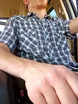 Snapshot of REDHAMMER_ chatting on September 30, 2025, 8:37 pm REDHAMMER online show from September 30, 2025, 8:37 pm