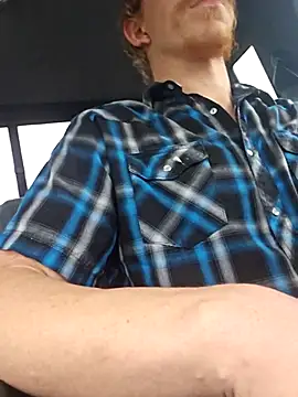 Snapshot of REDHAMMER_ chatting on January 13, 2026, 9:19 pm REDHAMMER online show from January 13, 2026, 9:19 pm