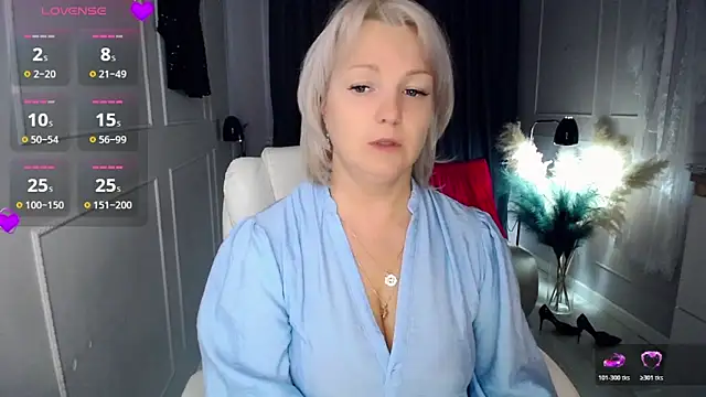 Juarnea online show from October 31, 2025, 5:48 am