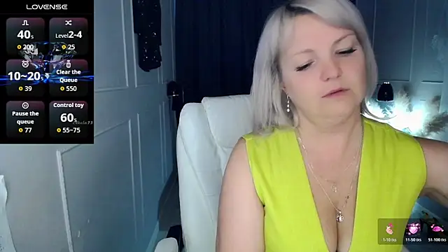 Snapshot of Juarnea chatting on April 13, 2026, 5:55 am Juarnea online show from April 13, 2026, 5:55 am