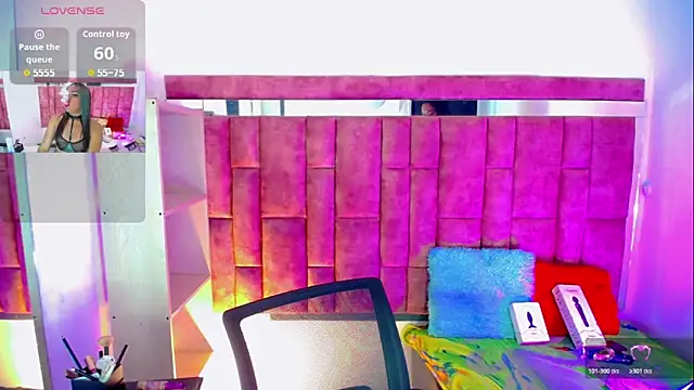 Snapshot of KayleighDreams_ chatting on May 3, 2026, 10:02 pm KayleighDreams online show from May 3, 2026, 10:02 pm