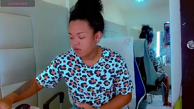 KayleighDreams  online show from March 13, 2025, 3:11 am