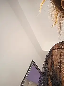 dirtyvictoria online show from November 27, 2025, 12:05 pm