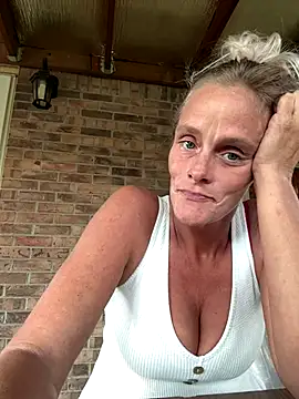 vixendoll87 online show from September 20, 2025, 10:26 pm