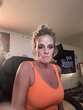 vixendoll87 online show from May 29, 2026, 8:04 pm