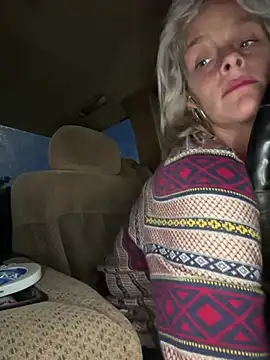 Snapshot of vixendoll87 chatting on January 7, 2026, 11:10 pm vixendoll87 online show from January 7, 2026, 11:10 pm