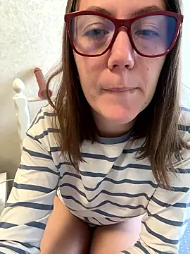 Snapshot of BeatriceTender chatting on January 15, 2026, 9:56 am BeatriceTender online show from January 15, 2026, 9:56 am