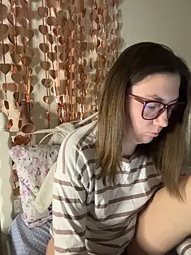 Snapshot of BeatriceTender chatting on February 16, 2026, 8:18 pm BeatriceTender online show from February 16, 2026, 8:18 pm