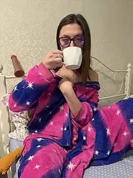 Snapshot of BeatriceTender chatting on February 18, 2026, 6:15 pm BeatriceTender online show from February 18, 2026, 6:15 pm