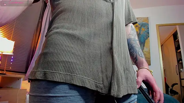 Snapshot of liam_oficial02 chatting on February 27, 2026, 3:07 am liam oficial02 online show from February 27, 2026, 3:07 am