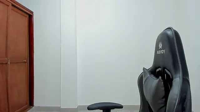 Snapshot of avellanatammy chatting on November 9, 2025, 2:37 am avellanatammy online show from November 9, 2025, 2:37 am