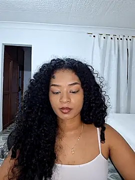 Snapshot of avellanatammy chatting on May 7, 2026, 1:54 am avellanatammy online show from May 7, 2026, 1:54 am