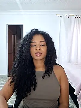 Snapshot of avellanatammy chatting on May 14, 2026, 10:07 pm avellanatammy online show from May 14, 2026, 10:07 pm