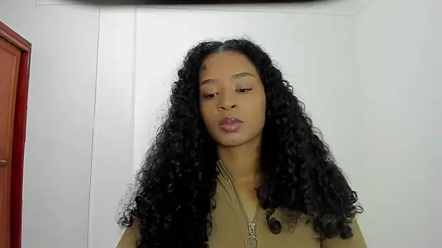 Snapshot of avellanatammy chatting on September 14, 2025, 9:15 pm avellanatammy online show from September 14, 2025, 9:15 pm