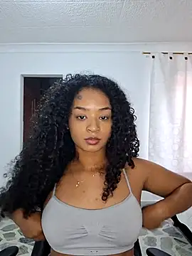 Snapshot of avellanatammy chatting on May 30, 2026, 9:42 pm avellanatammy online show from May 30, 2026, 9:42 pm