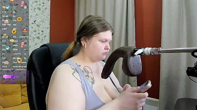 Snapshot of AuroraDemoni chatting on February 26, 2026, 6:35 am AuroraDemoni online show from February 26, 2026, 6:35 am