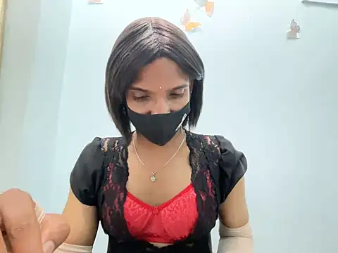 Snapshot of TransLisa7 chatting on March 16, 2026, 11:29 pm TransLisa7 online show from March 16, 2026, 11:29 pm