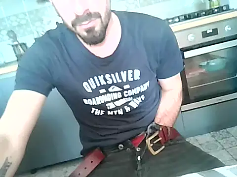 giorgakaci69 online show from March 17, 2025, 10:06 am