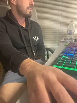 giorgakaci69 online show from February 10, 2026, 10:20 pm