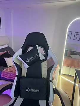 Snapshot of Dj_scarlettmorreti chatting on November 11, 2025, 9:09 pm Dj scarlettmorreti online show from November 11, 2025, 9:09 pm